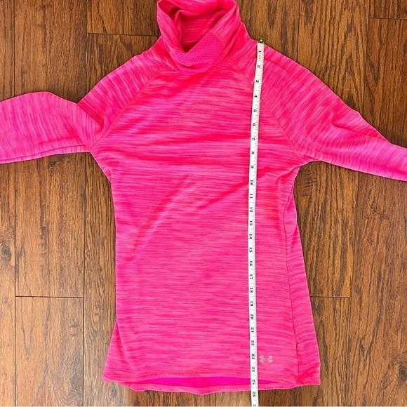 Under Armour Long Sleeve Hot Pink Turtle Neck Fitted Athletic Shirt Size Medium - Picture 13 of 14
